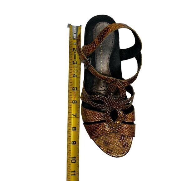 1803 Handcrafted in Portugal Yellow Gold Snakeskin Patterned Open Toe Short Heel - Picture 11 of 12